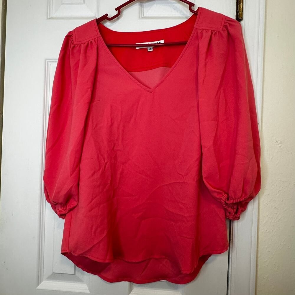 Trina Turk Cayo Puff Sleeve V-Neck Top Coral/Pink - Size XS